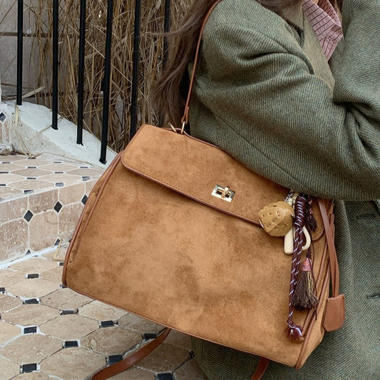 Lumi Bags – Timeless Suede Bag