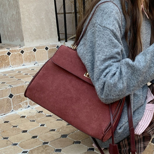 Lumi Bags – Timeless Suede Bag